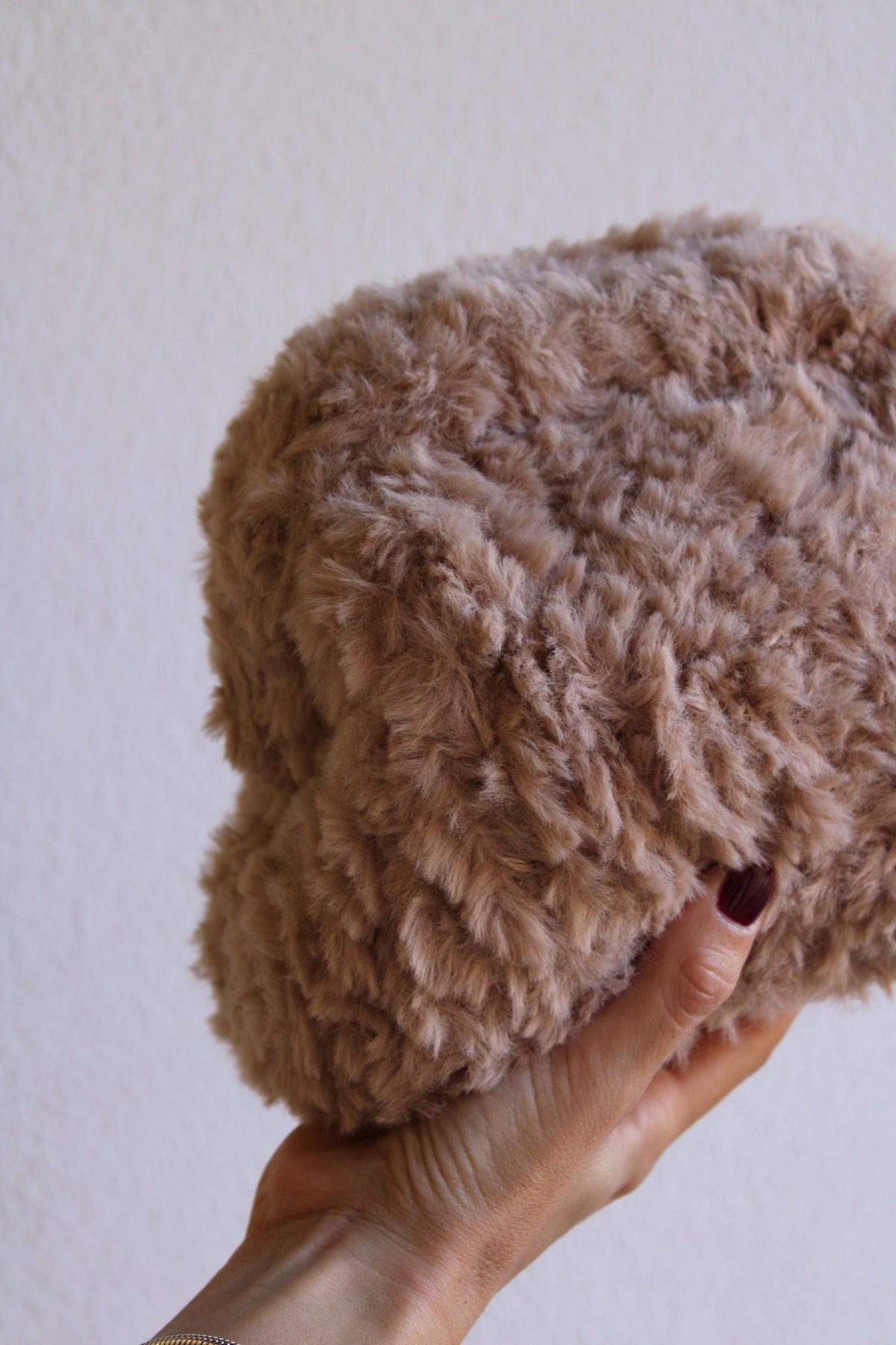 Clutch Peluche